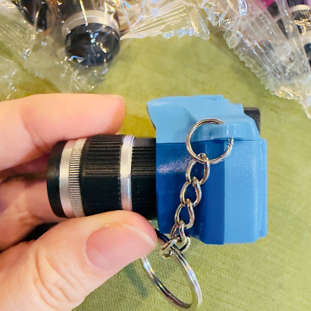 Blue Mini Camera Keychain Charm - Unbranded - Picture 4 of 8
